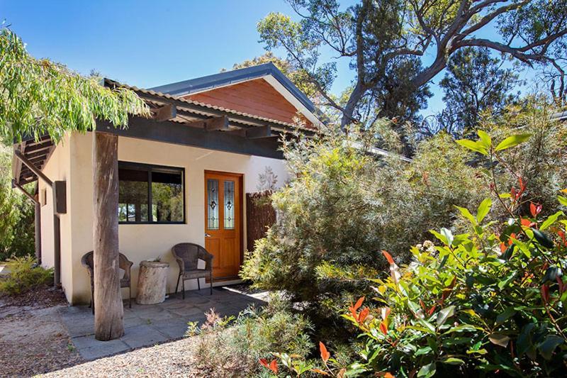 Silversprings Spa Retreat Pet Friendly Cottages And Glampings Metricup Esterno foto