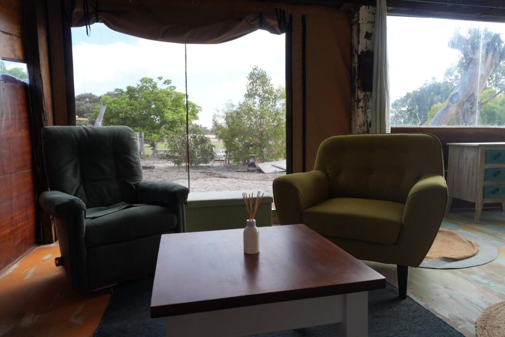 Silversprings Spa Retreat Pet Friendly Cottages And Glampings Metricup Esterno foto