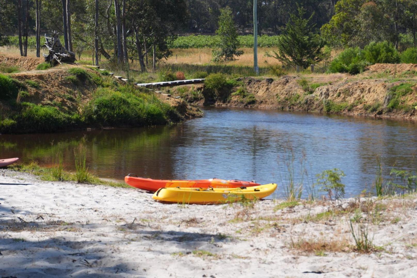 Silversprings Spa Retreat Pet Friendly Cottages And Glampings Metricup Esterno foto