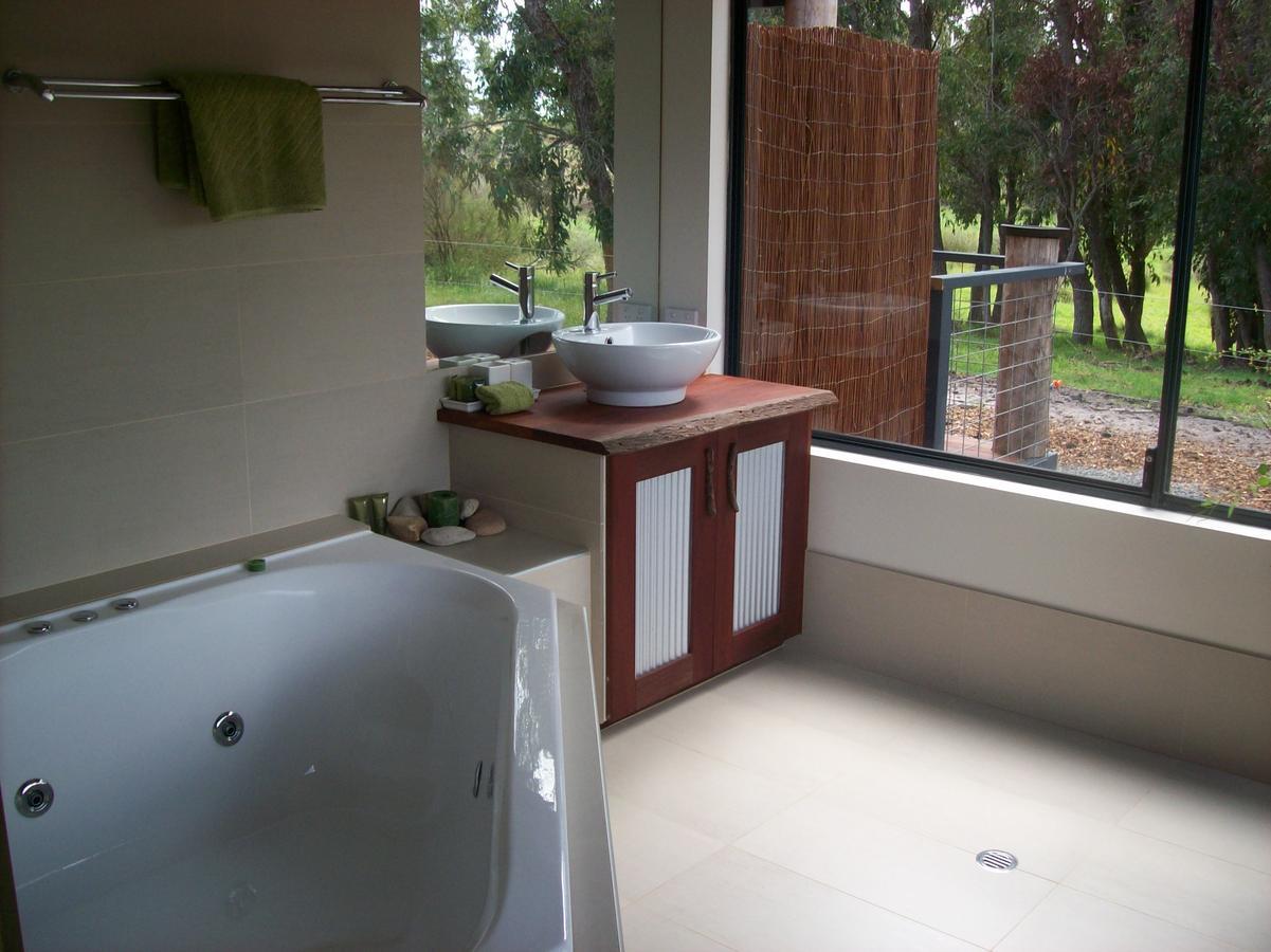 Silversprings Spa Retreat Pet Friendly Cottages And Glampings Metricup Esterno foto
