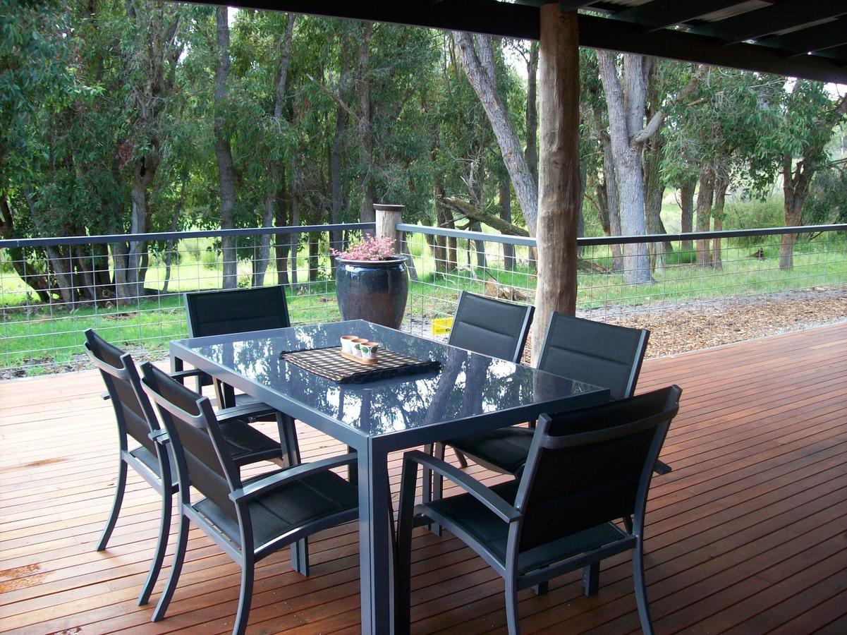 Silversprings Spa Retreat Pet Friendly Cottages And Glampings Metricup Esterno foto